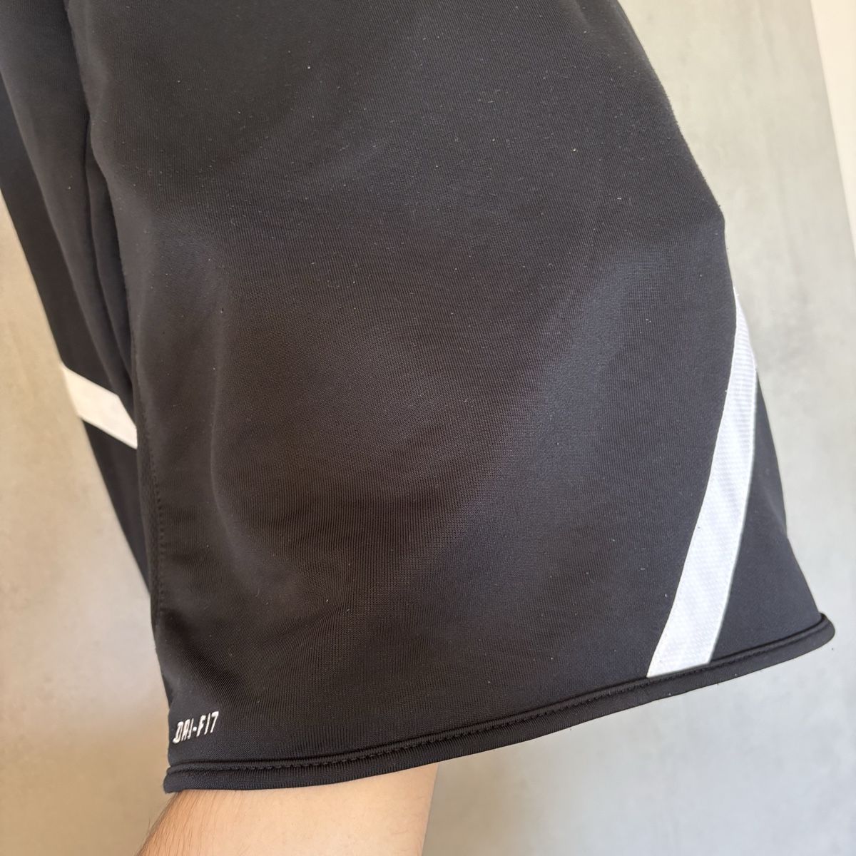 Nike Canottiere & Pantaloni: Fc Zürich Staff/Player Only Trikot Pullover Nike – Usato da Winterthur venduto da LaBodega 6