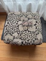 Fusshocker gemustert Holz guter Zustand