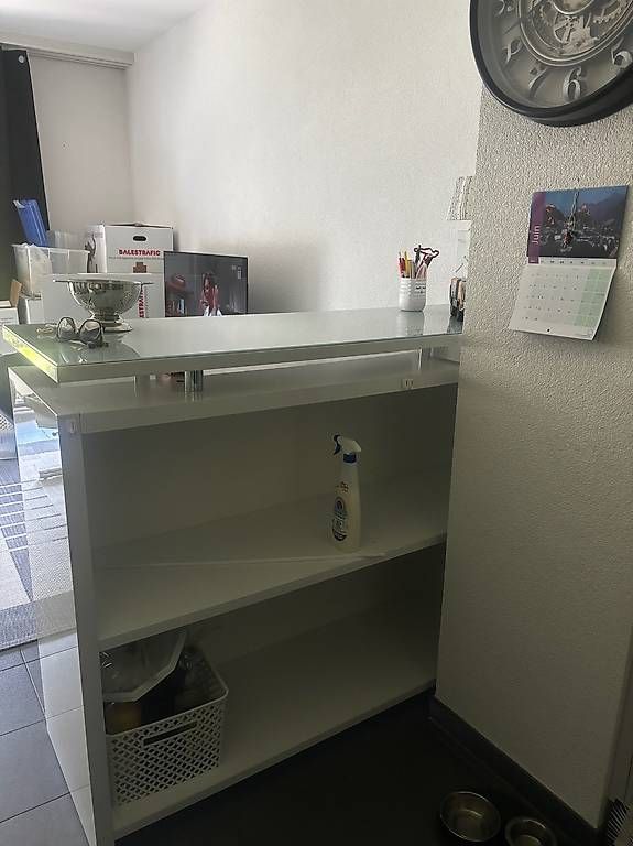 Allestimento di negozi e stand fieristici: Bar séparation cuisine et salon – Usato da Meyrin venduto da lauryann