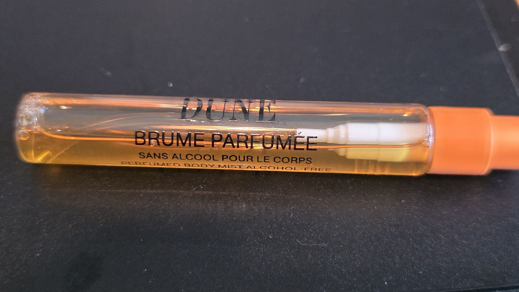 Dior Parfums & Eau de Toilette: Dior Dune : brume parfumée  – D'occasion à Genève par bbastos 1
