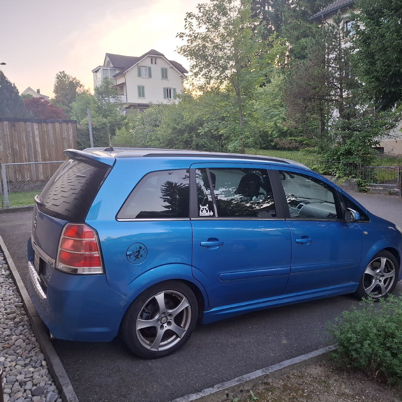 Opel Automobili: Opel Zafira B OPC 241 PS – Usato da Winterthur venduto da race72 1