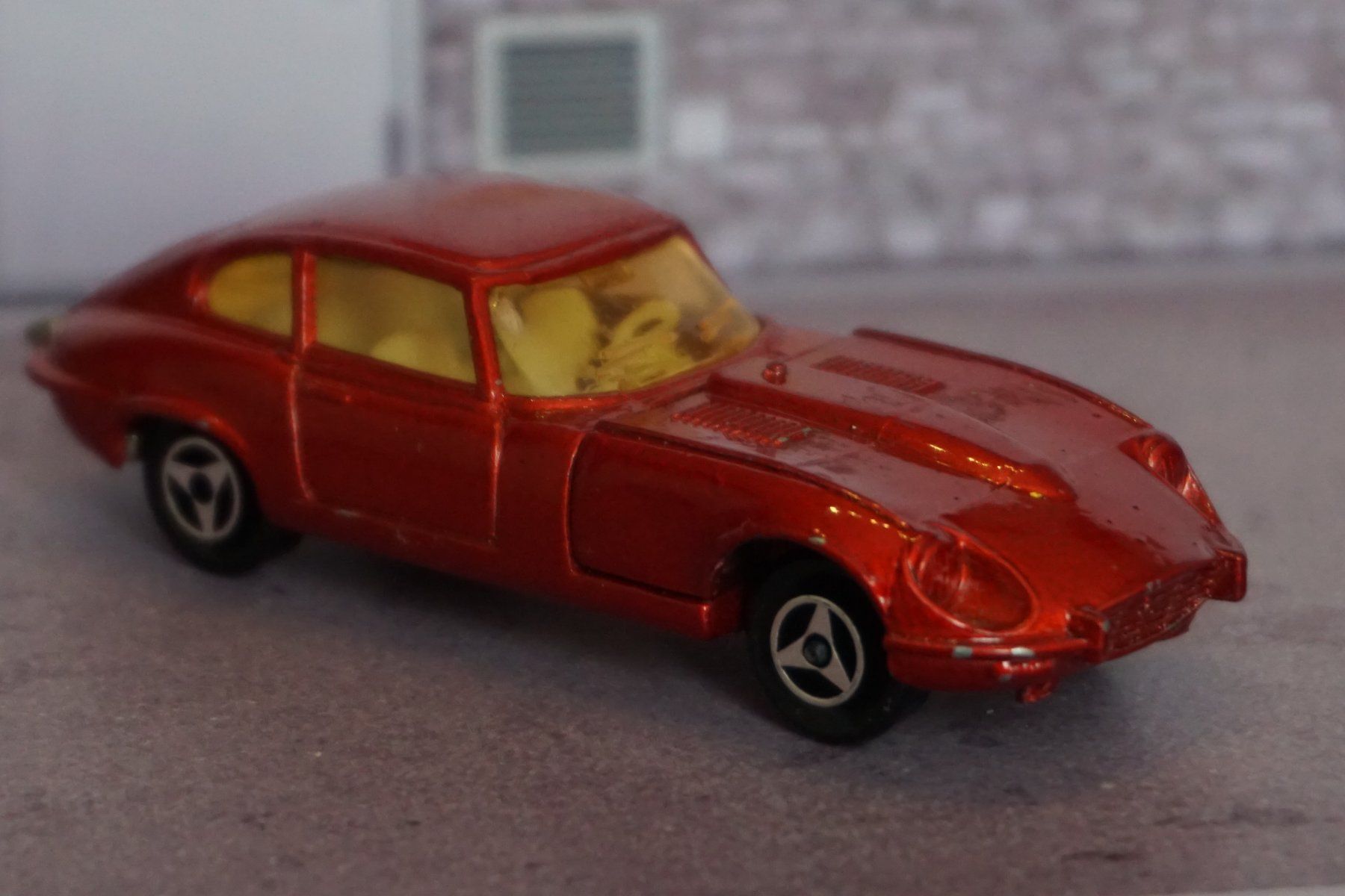 Majorette Modellini d'auto: Majorette Jaguar E V12 KULT TOP !!!!!!!!!!!!!!!!! – Usato da Reiden venduto da Doppeldecker69