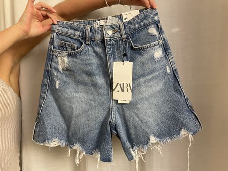 NEUE Jeans Shorts ZARA 34