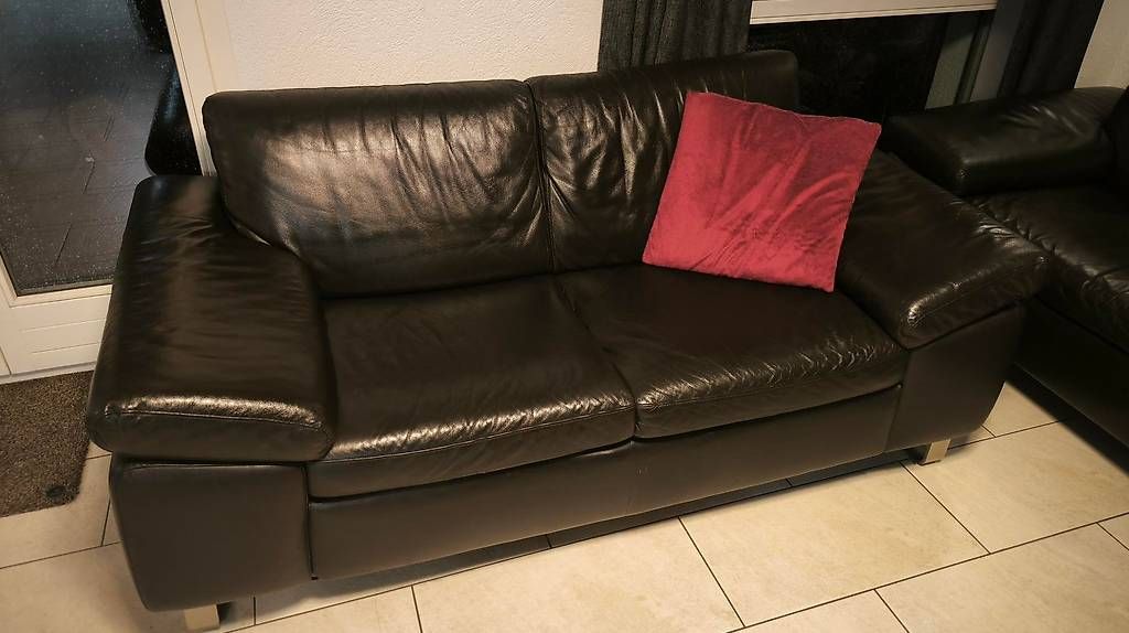 Pfister Sofas: Echtledersofa Set zu verkaufen. – Gebraucht aus Tschugg von Stoller3 4