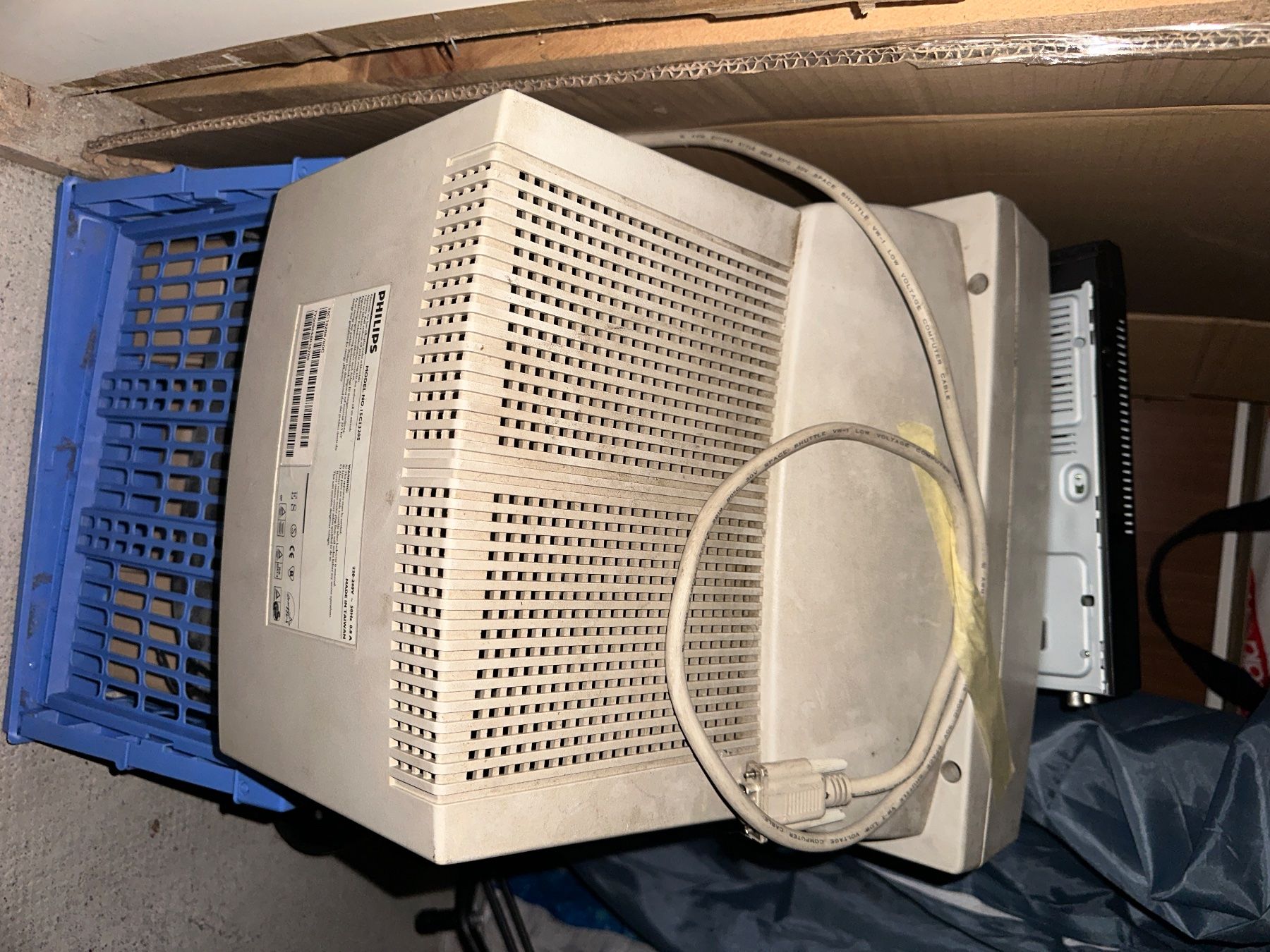 Monitor: Philips CRT VGA – Usato da Genève venduto da Don_deal 2