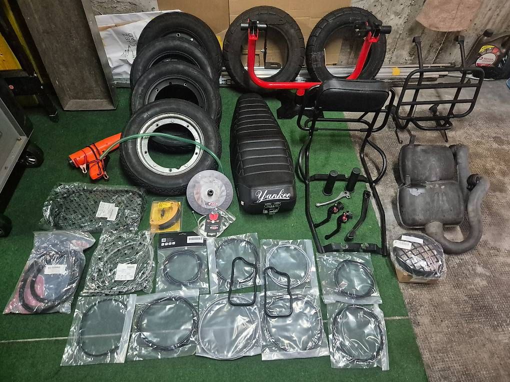 Tutti pezzi di ricambio per scooter: Lot de pièces Vespa PX  – Usato da Châtelaine venduto da Sdupertuis