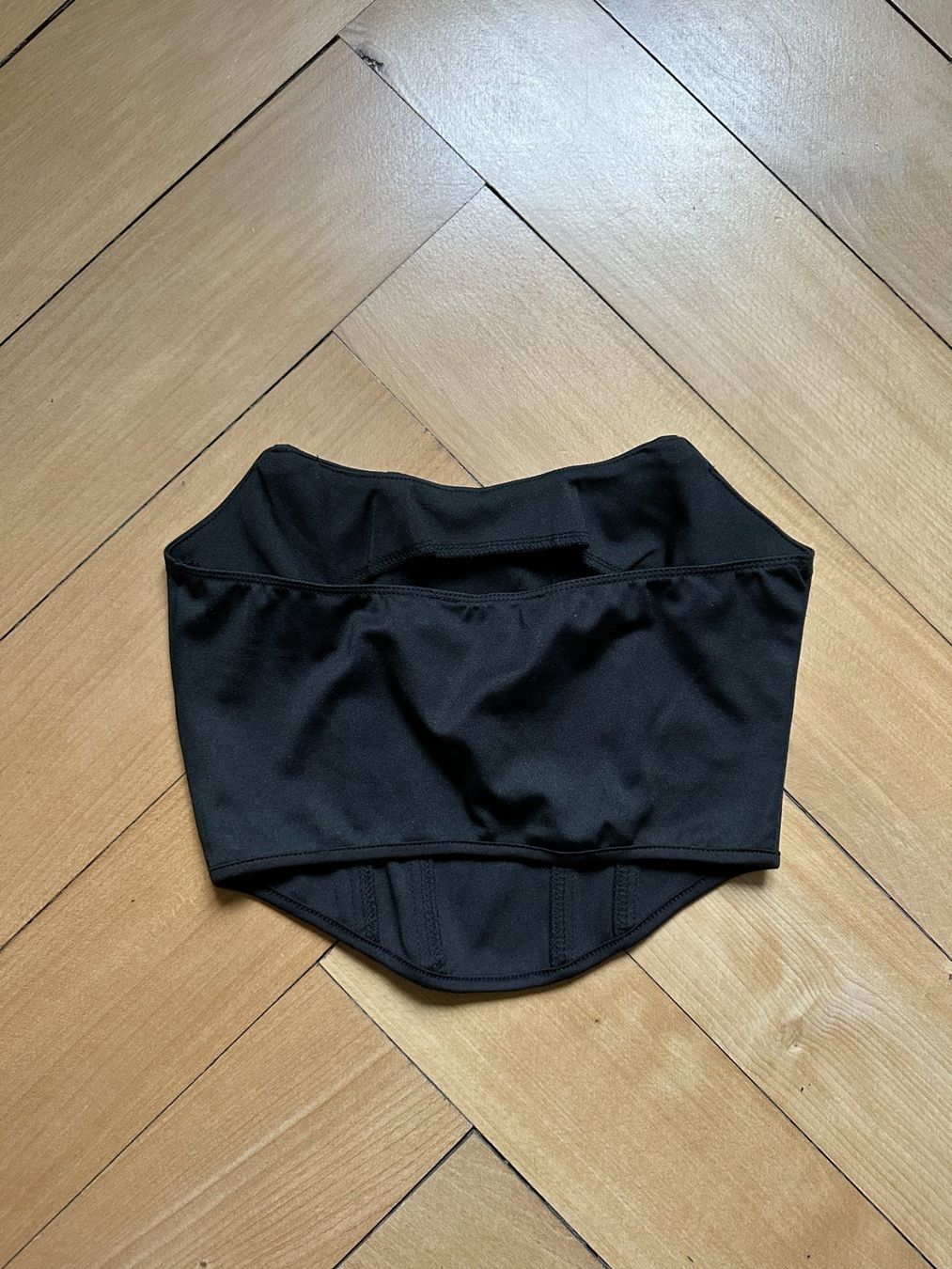 Shein Top: SHEIN - Bustier-Top schwarz XS – Usato da Zürich venduto da Diazaio 1