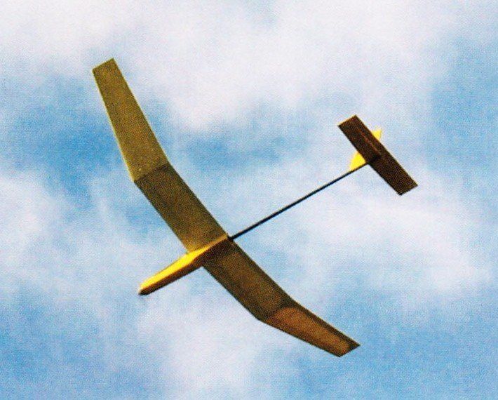 Modellismo RC: Bauplan RCSegler Plan Planeur éléctrique débutant "SLAM 400" – Usato da Genève venduto da Hucotra 1