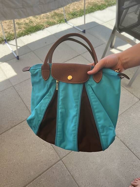 Sacs femmes: Longchamp Le Pliage M édition limitée  – D'occasion à Gilly par Ludovic_Pureur