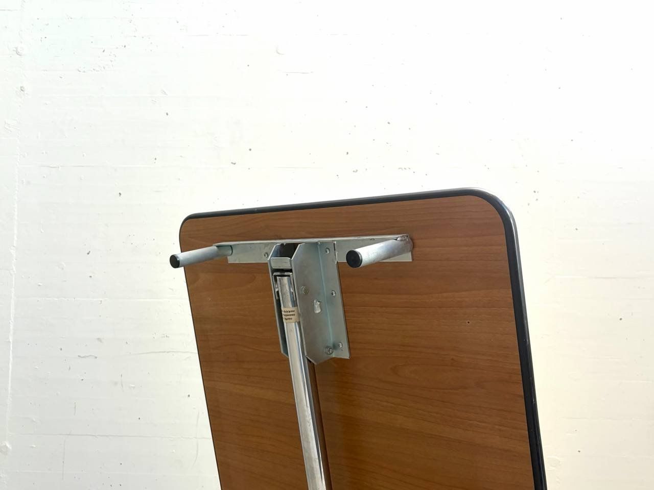 Tables: Gelbe Innovative Kelko Klapptische – D'occasion à Zürich par LeMoege 8
