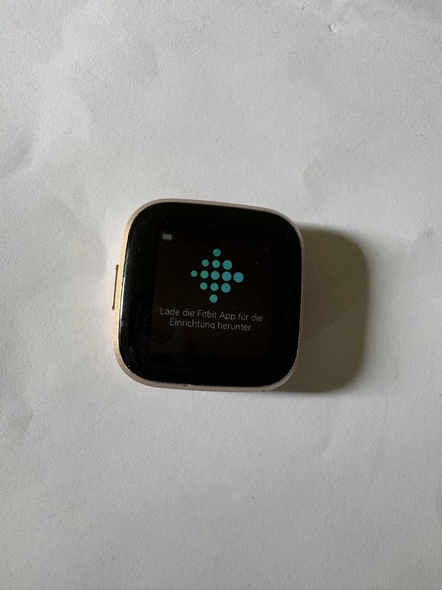 Fitbit Smartwatch: Fitbit Versa 3 Rosegold – Gebraucht aus Embrach von Cherylius 1