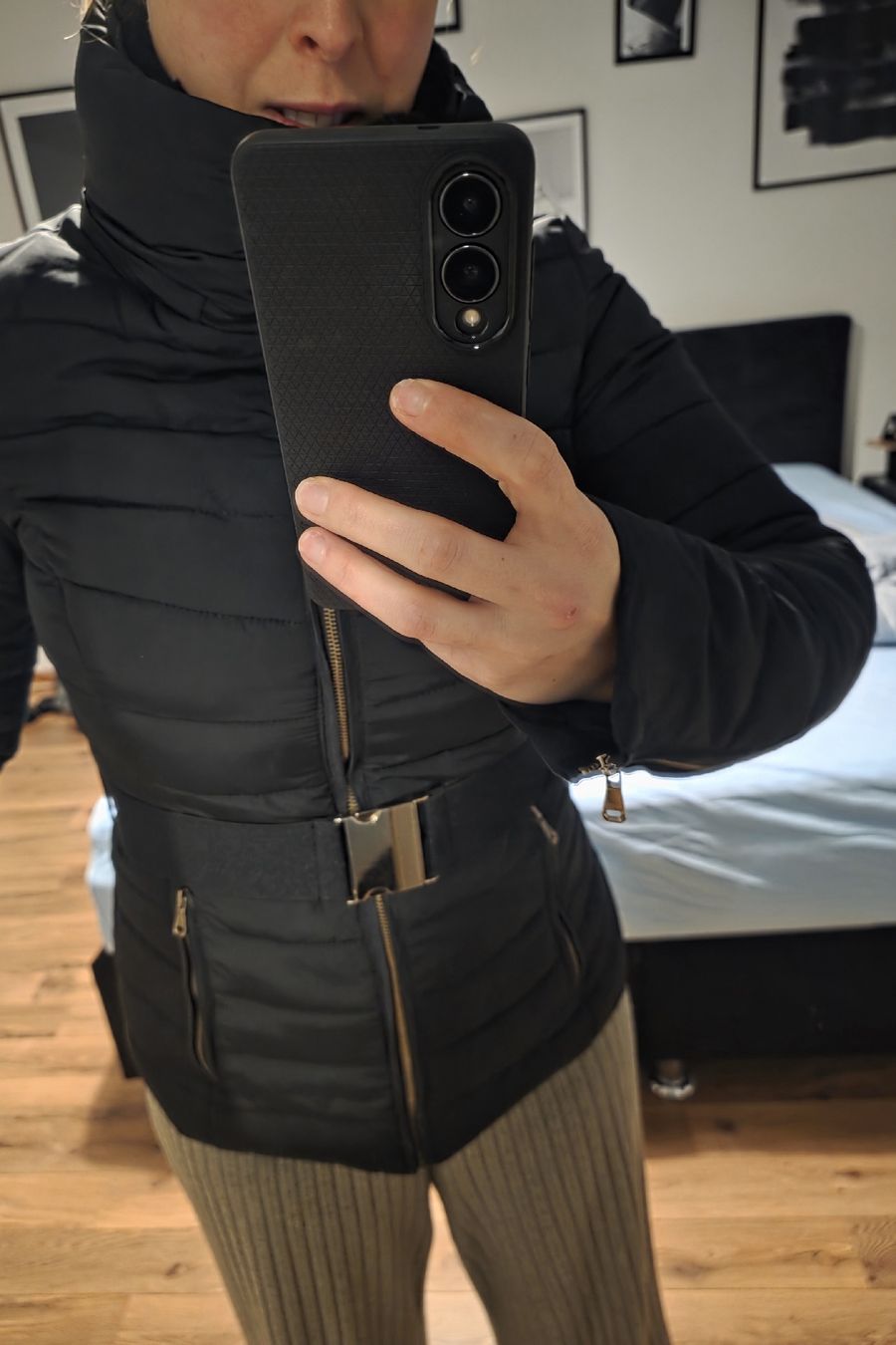 Esprit Giacche: Schwarze Winterjacke, neuwertig, Grösse 36, tailliert – Nuovo (secondo la descrizione) da Hunzenschwil venduto da man_965q 2