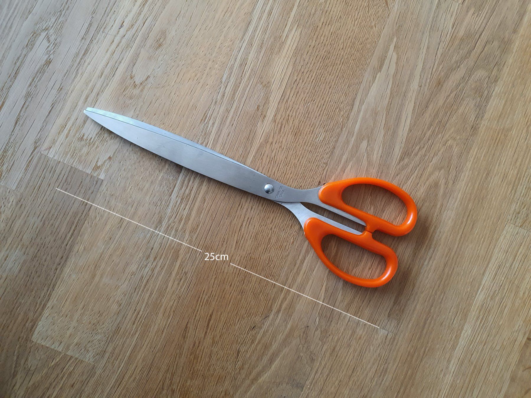 Tous les outils: Schere mit langen Klingen – D'occasion à Winterthur par Nooitgedagt 2