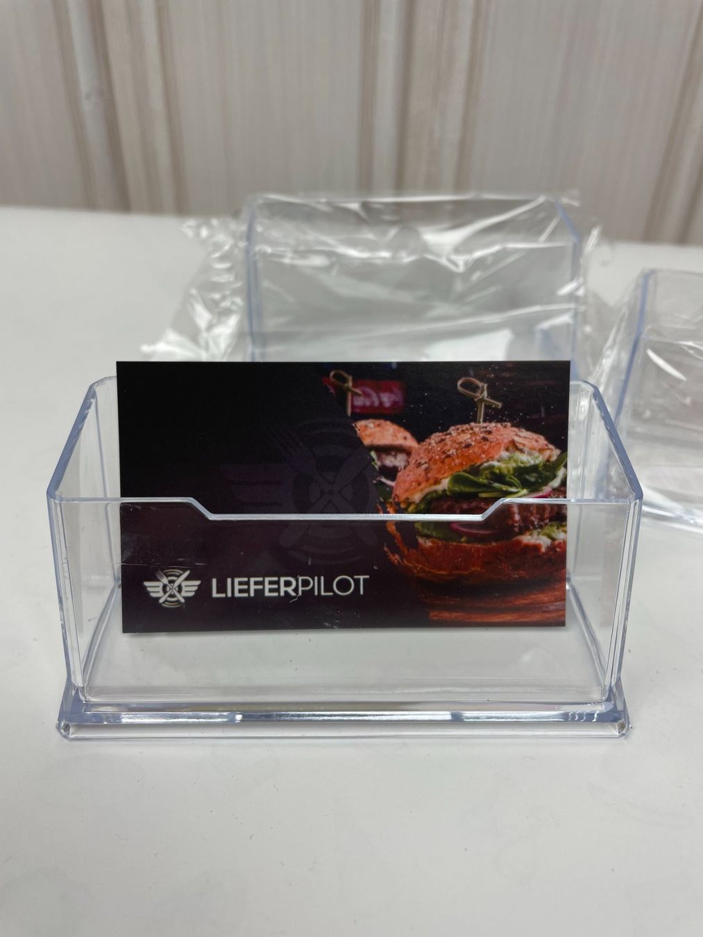 Altri mobili per ufficio: 3x Visitenkartenhalter, Acrylglas, neu, originalverpackt – Nuovo e nell'imballaggio originale da Wängi venduto da LiqKojote 2