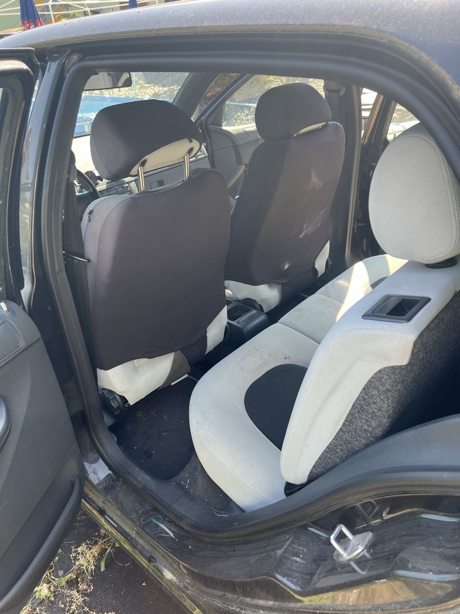 Skoda Automobili: Skoda Fabia 1900 – Difettoso da Laufen venduto da groove60 3