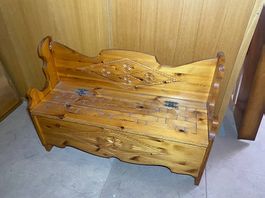 Banc en bois d’intérieur avec rangement!