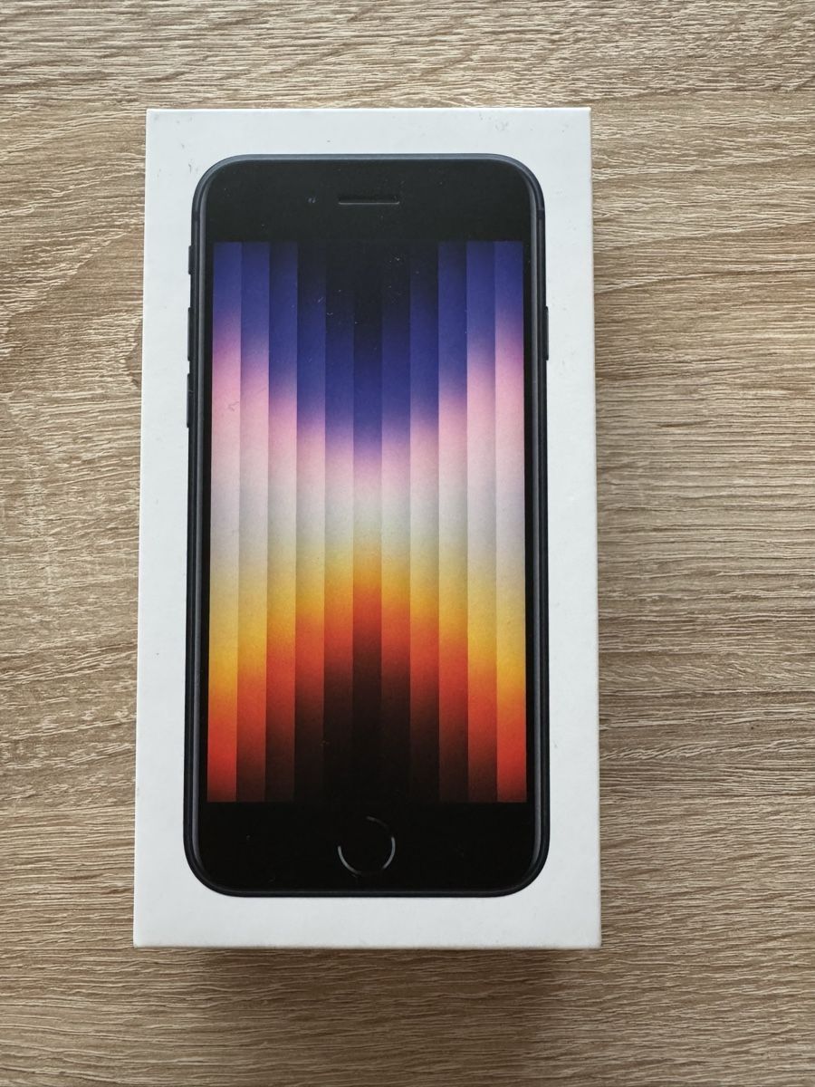Apple Telefoni cellulari / Smartphones: iPhone 7 - 128 GB Schwarz – Usato da Dottikon venduto da Angii.Smile