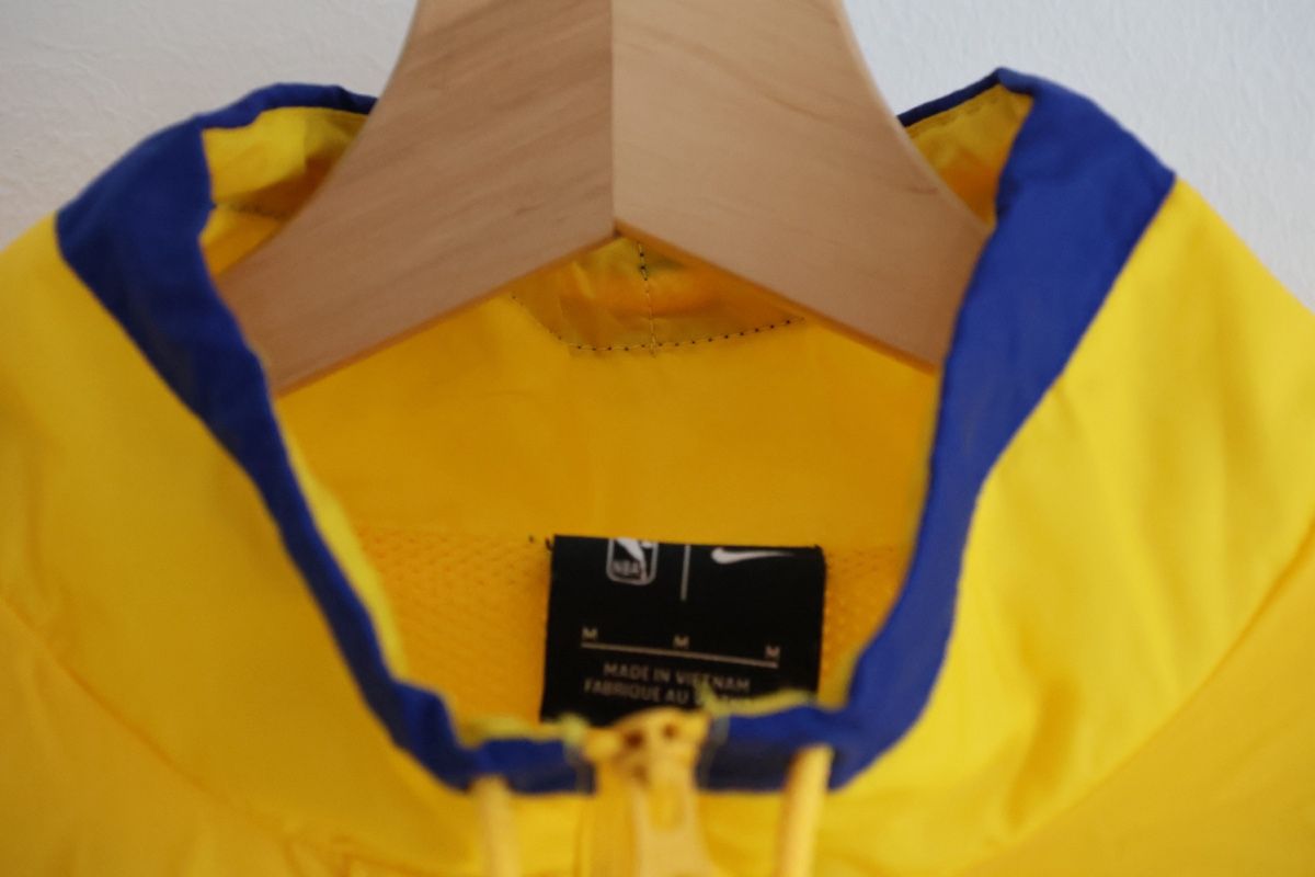 Nike Giacche: Nike Golden State Warriors Jacke Gr. M – Usato da Koblenz venduto da Joshua_M 1