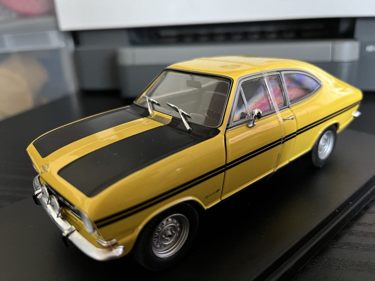 Opel Modellini d'auto: Opel Kadett B Rally.  1:24 – Usato da Rümlang venduto da Papamoll4 2