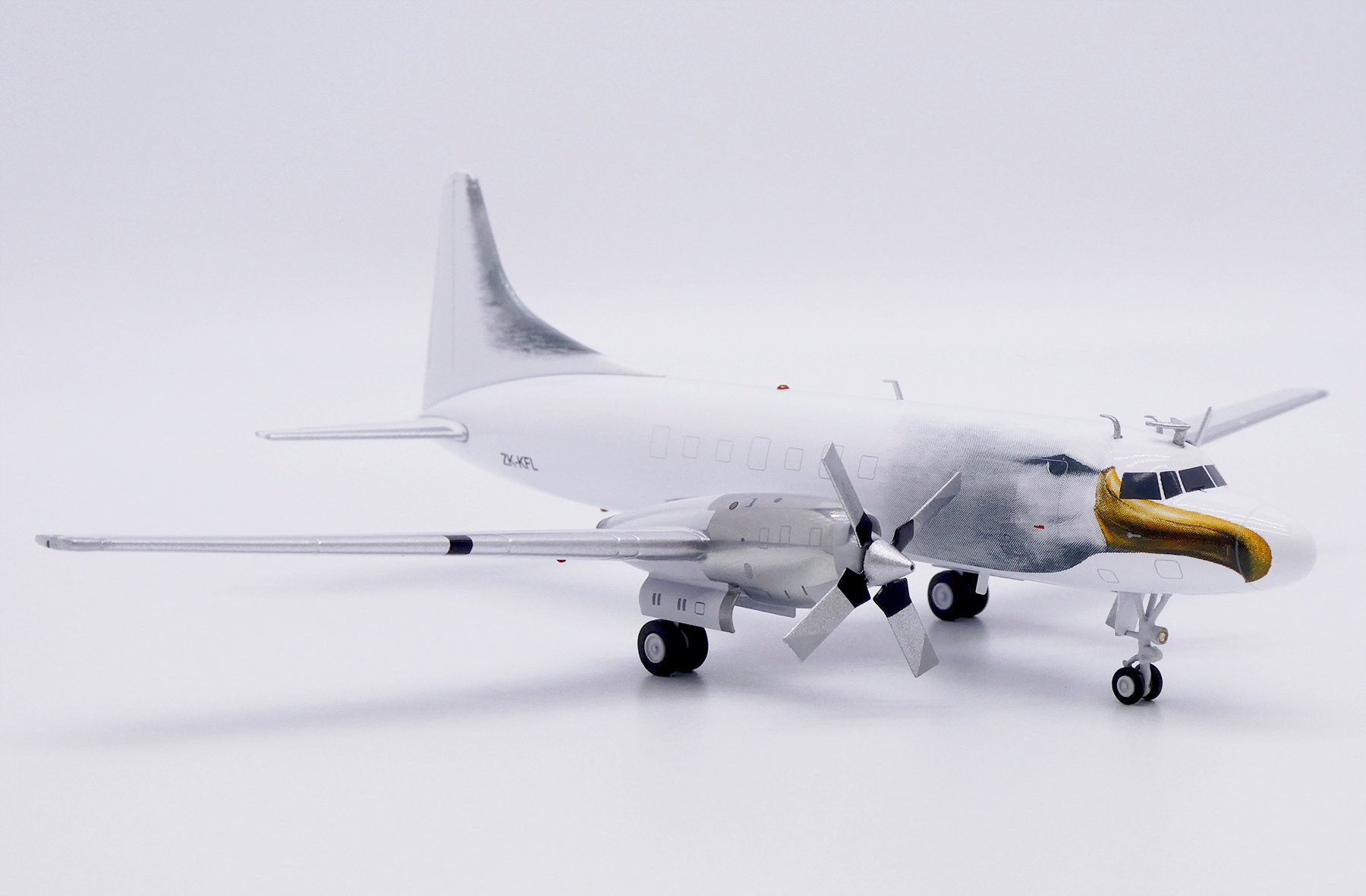 Kit di modellismo & Modellini statici: ConvairCV-580 Air CHATHAMS – Nuovo e nell'imballaggio originale da Morges venduto da iljamuromez 3