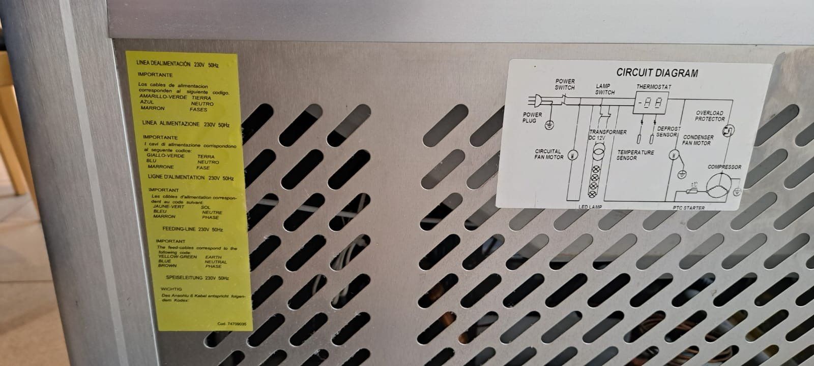 Vetrine: Vitrine - Kühlschrank - gebraucht – Usato da Interlaken venduto da joe-luzern 1