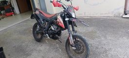 Derbj Senda supermotard 125cc quattro tempi