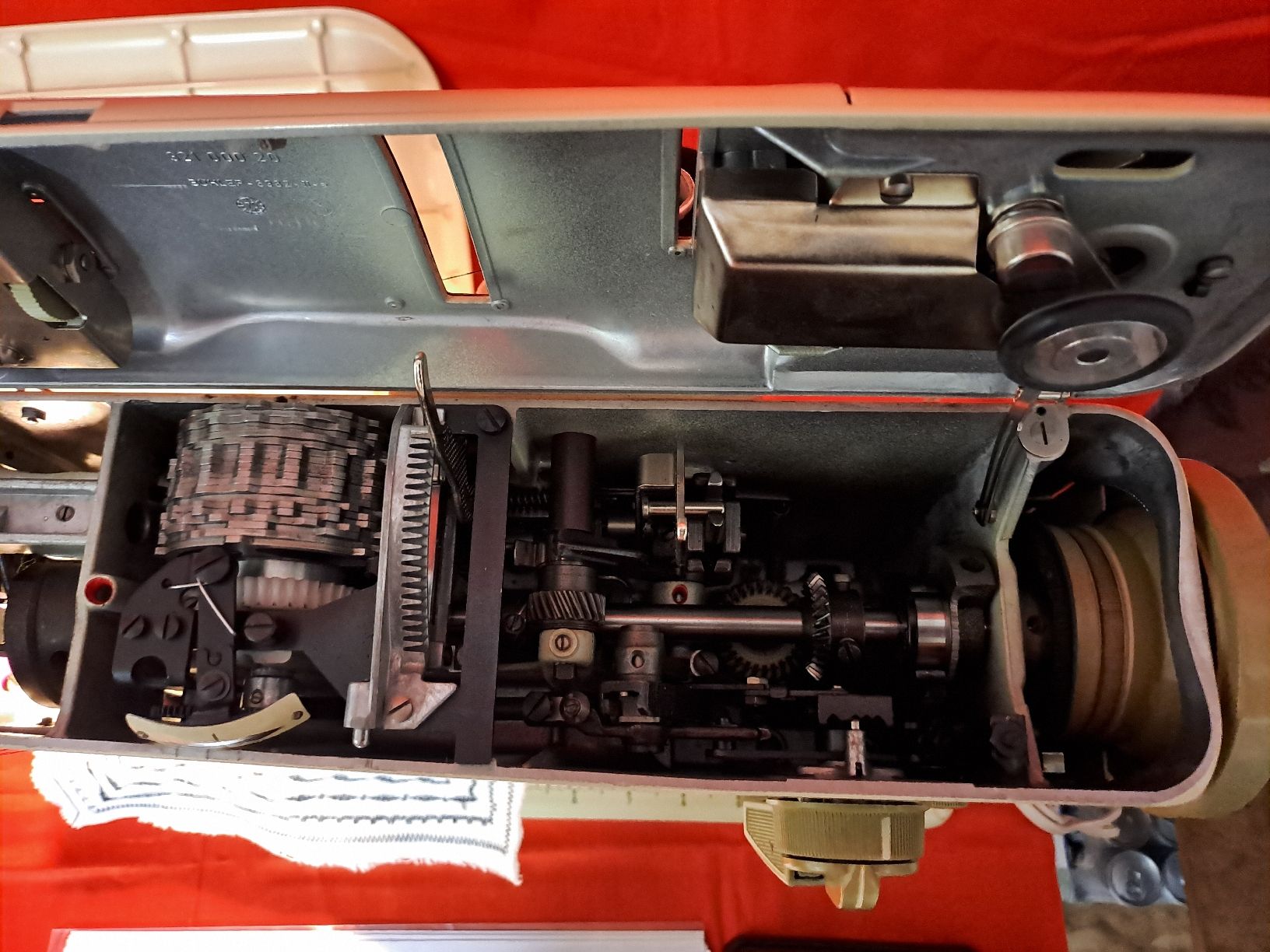 Bernina Macchine da cucire: Bernina 730 record – Usato da Belp venduto da amalija 2