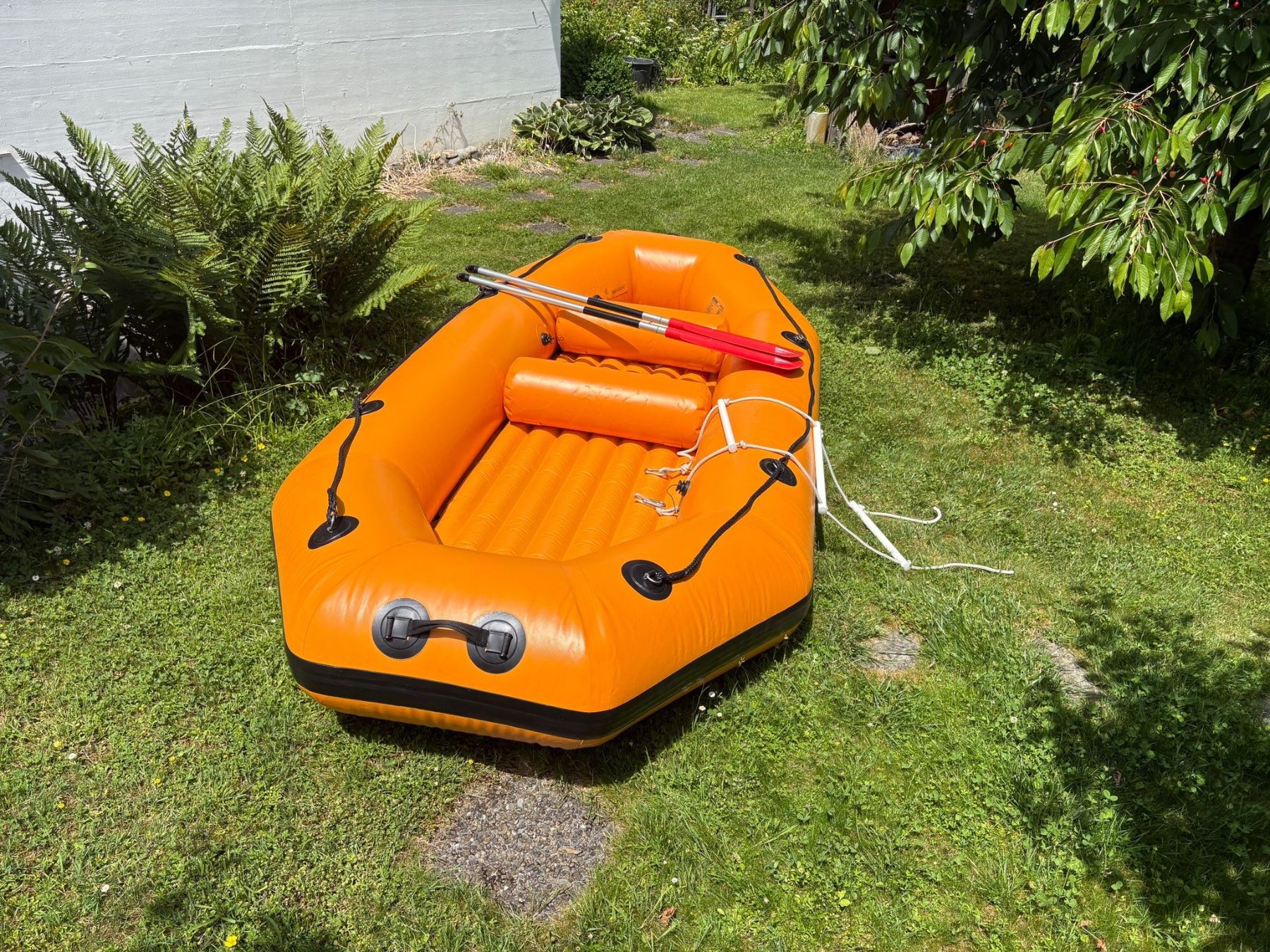 Boote: Riverrafting Boot Sioux Adventurer mit 4 Paddel – Gebraucht aus Altnau von Scala10