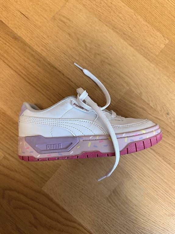Schuhe für Mädchen: Puma Sneakers Gr. 33 – Gebraucht aus Zürich von fra_wc9h 3