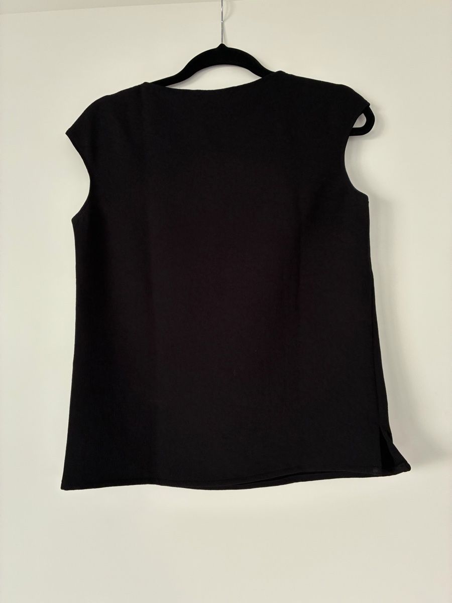 Maje Top: Top sans manches Maje noir – Usato da Lausanne venduto da Gabrie 2