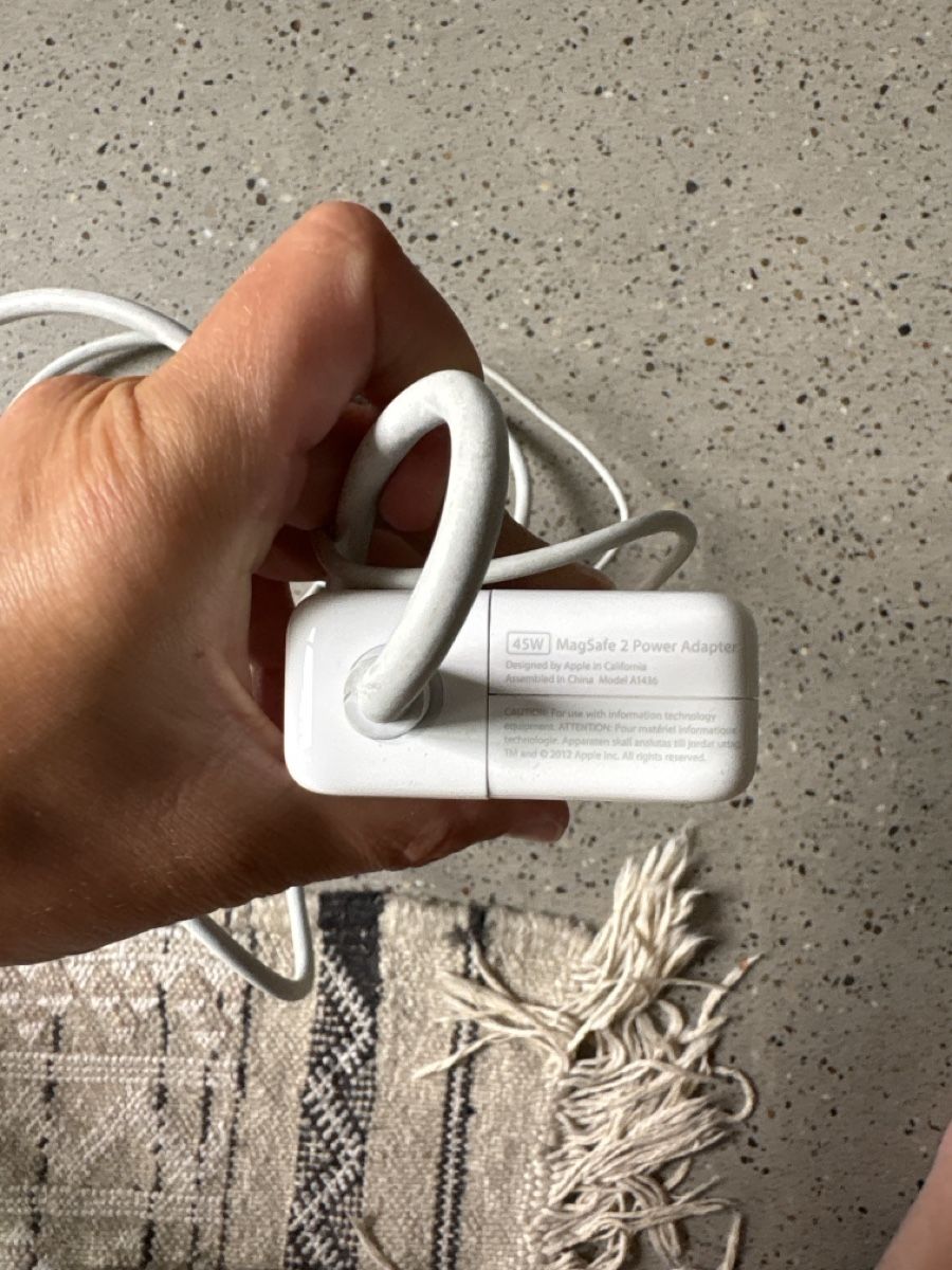 Apple Ladegerät: Chargeur Apple MagSafe 2 45W  – Gebraucht aus Zürich von Manonard 1