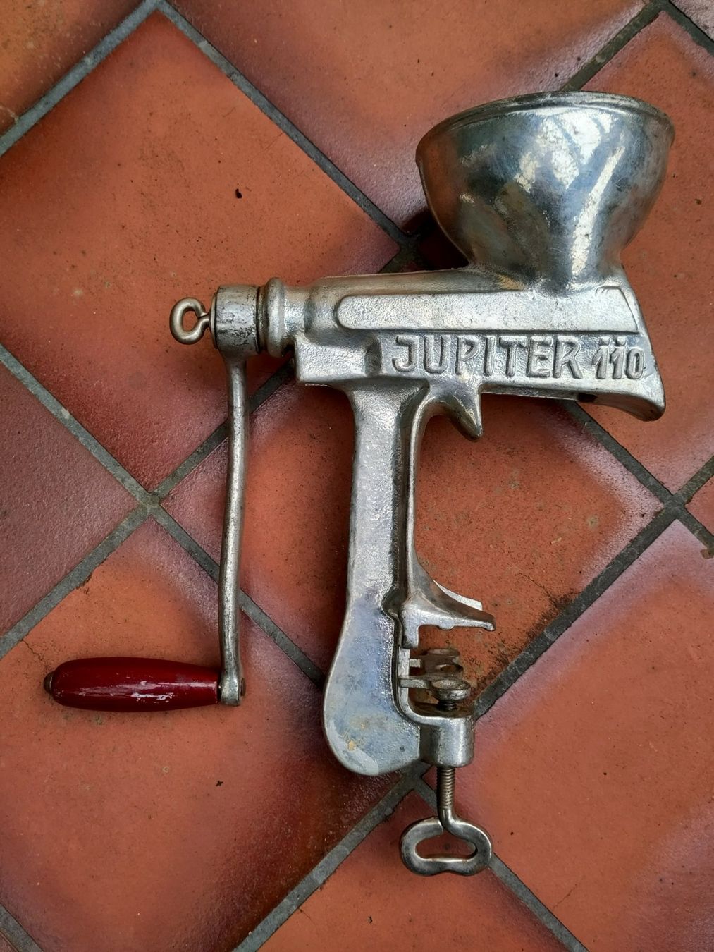 Elettrodomestici da cucina: antiker Entsafter "Jupiter" Germany – Usato da Muttenz venduto da Laeckerlihamschter 1