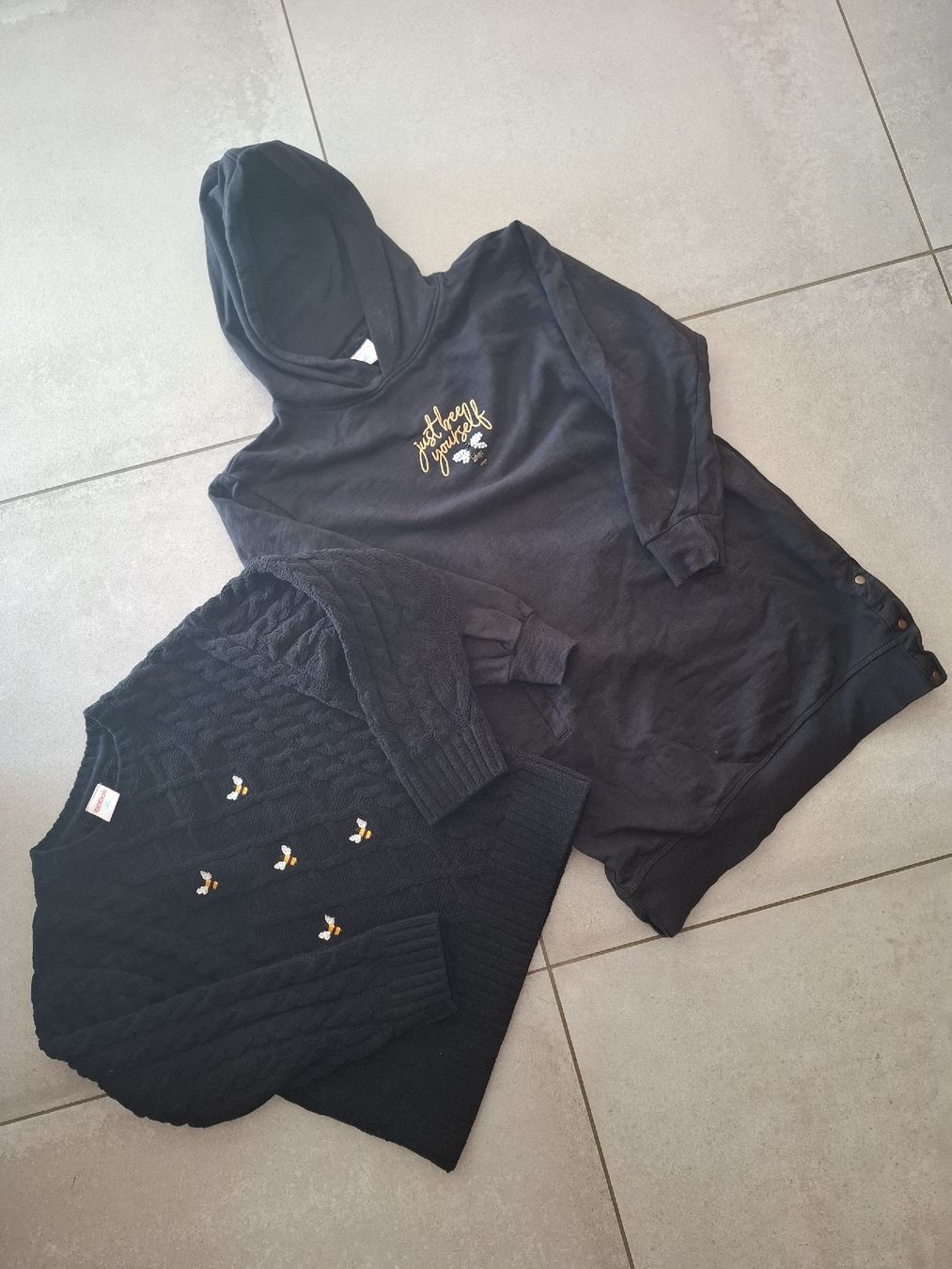 Pulls et sweat-shirts: 2 hauts Boboli – D'occasion à Tramelan par yok-yok