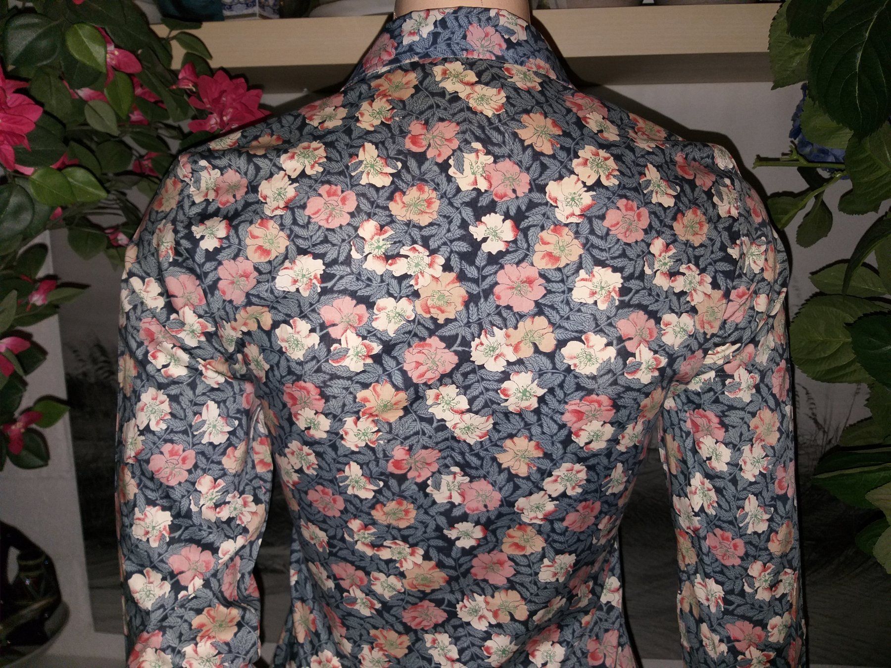 Cacharel Blusen: CACHAREL Blouse / Bluse taille XS (40 IT) – Gebraucht aus Cossonay-ville von Super-Price-Quality 7