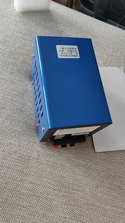 Generatori di corrente: Notfall Handkurbel Generator - 20W - NEU – Nuovo e nell'imballaggio originale da Bülach venduto da lau_zd5m