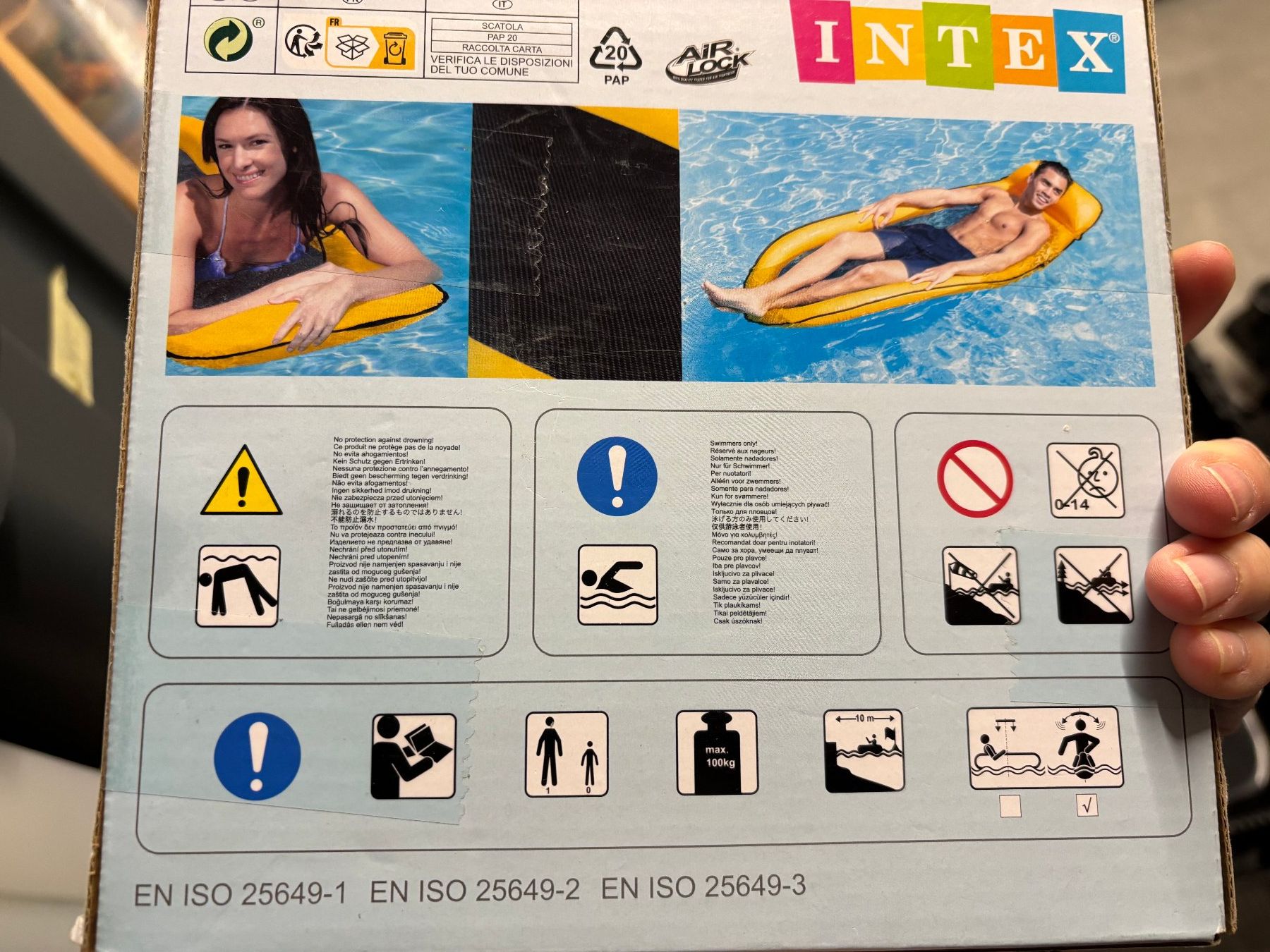 Salvagente: Matelas gonflable de piscine avec filet Intex neuf – Nuovo (secondo la descrizione) da Salvenach venduto da gwenwywar 1