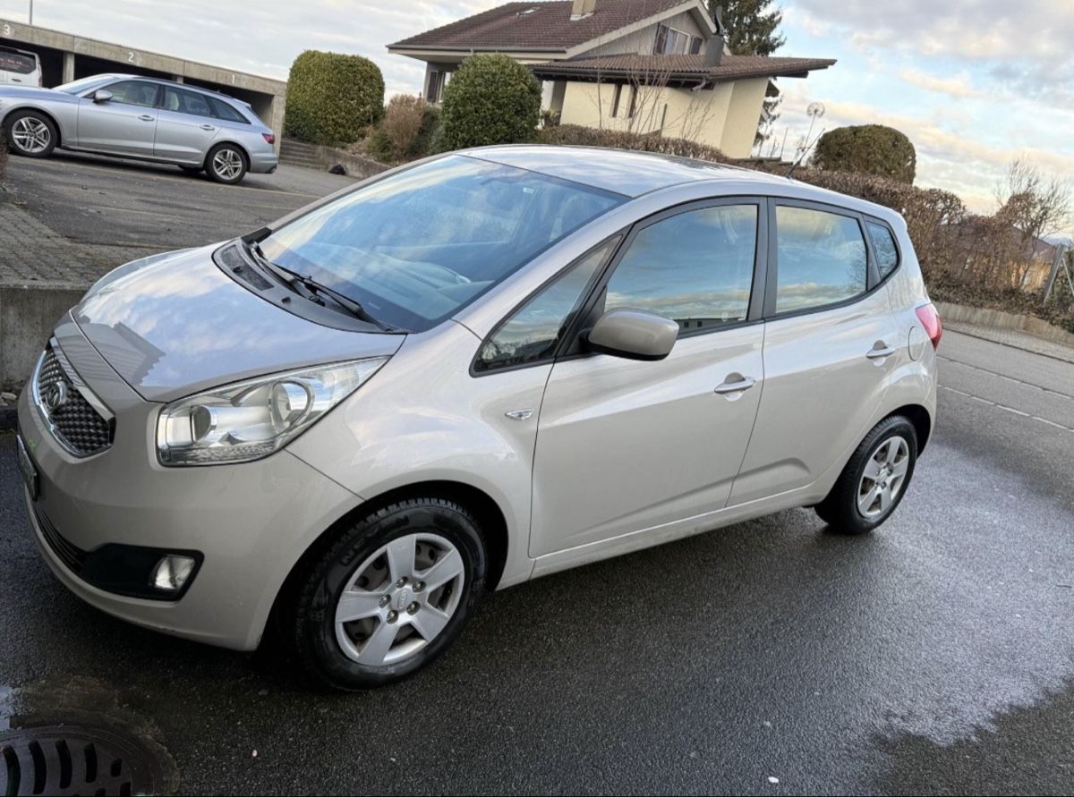 Kia Autos: Kia Venga 2010 – Gebraucht aus Basel von siv_qtk5 3