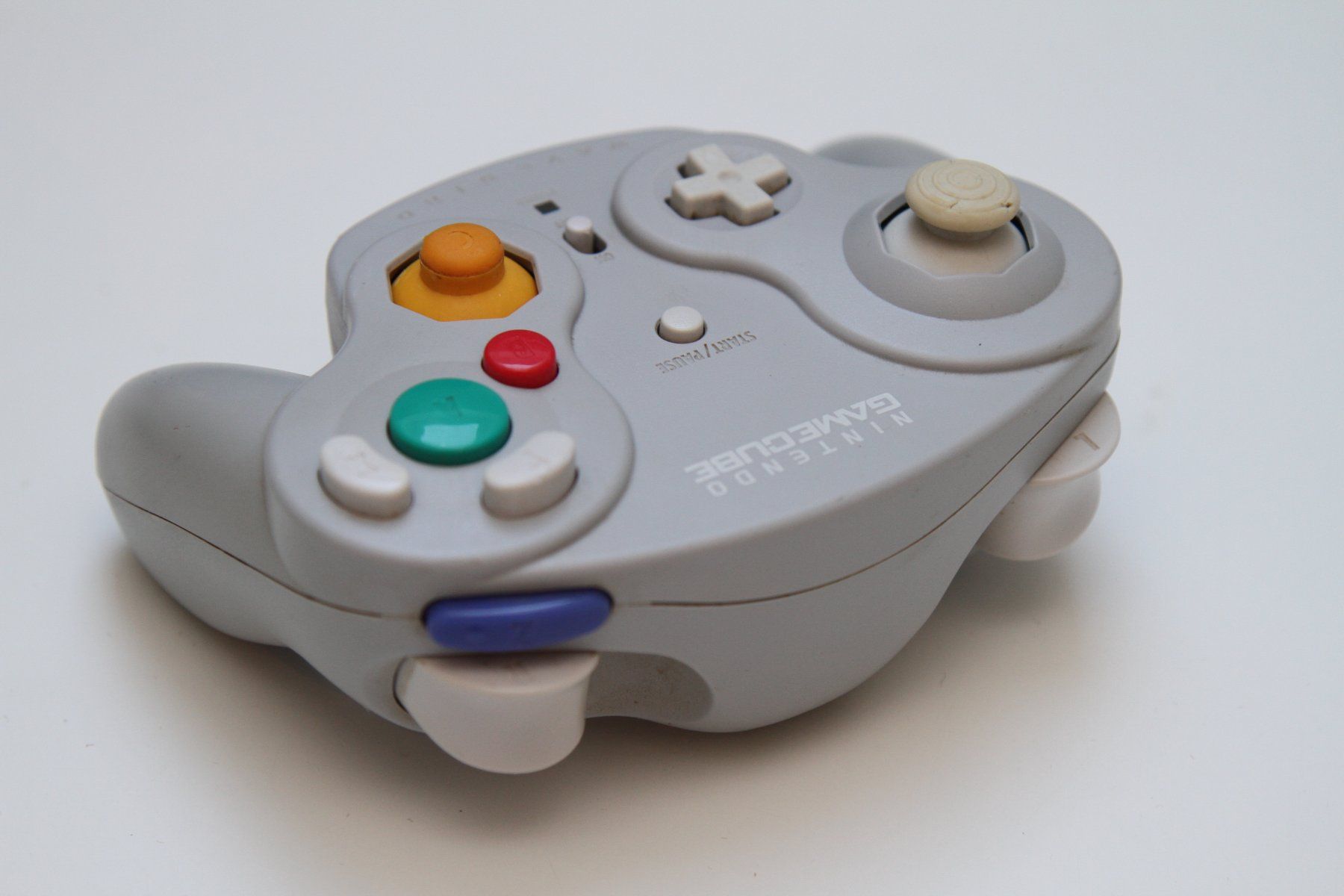 Nintendo Controller: Wavebird Wireless Gamecube Controller – Usato da Basel venduto da camelot99 1