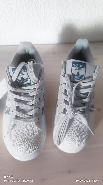 Adidas Chaussures hommes: Adidas Sneaker – Neuf (Voir description) à Zumikon par Phay