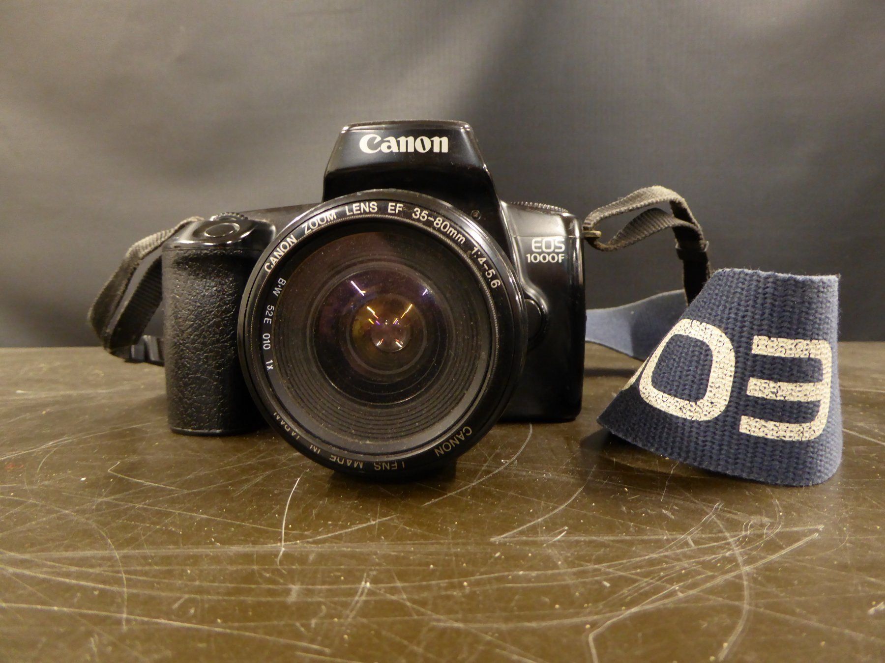 Canon Fotocamera: Canon EOS 1000F analog Spiegelreflexkamera mit Zoomobjektiv – Usato da Basel venduto da ili_j29z 2