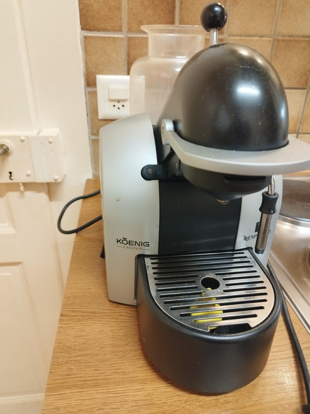 Nespresso Machines à café & Machines à expresso: Nespresso Création Koenig – D'occasion à Vallorbe par Leonidas1337