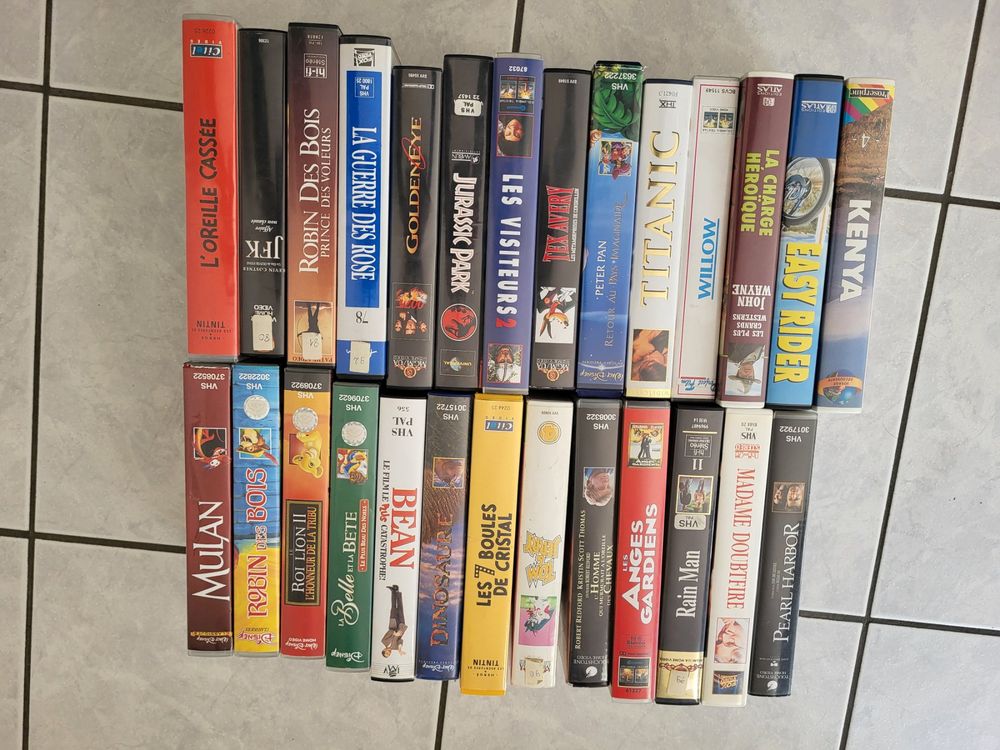 Lot De Cassettes Et Chaînes Diverses – Idéal Pour Projets Ou Collection