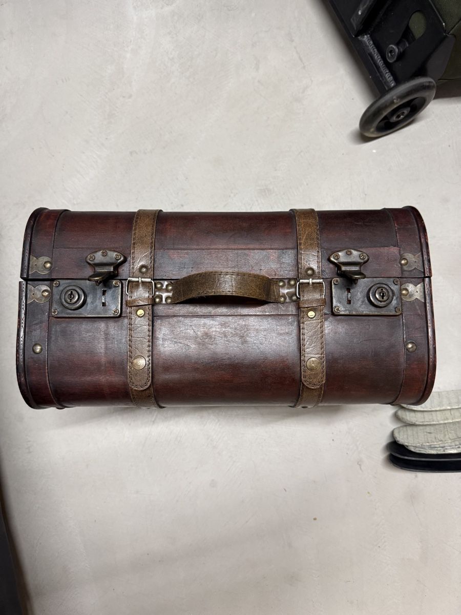Valigie: Vintage-Holzkoffer / Dekokoffer mit Lederoptik – Usato da Frauenfeld venduto da kev2500 3