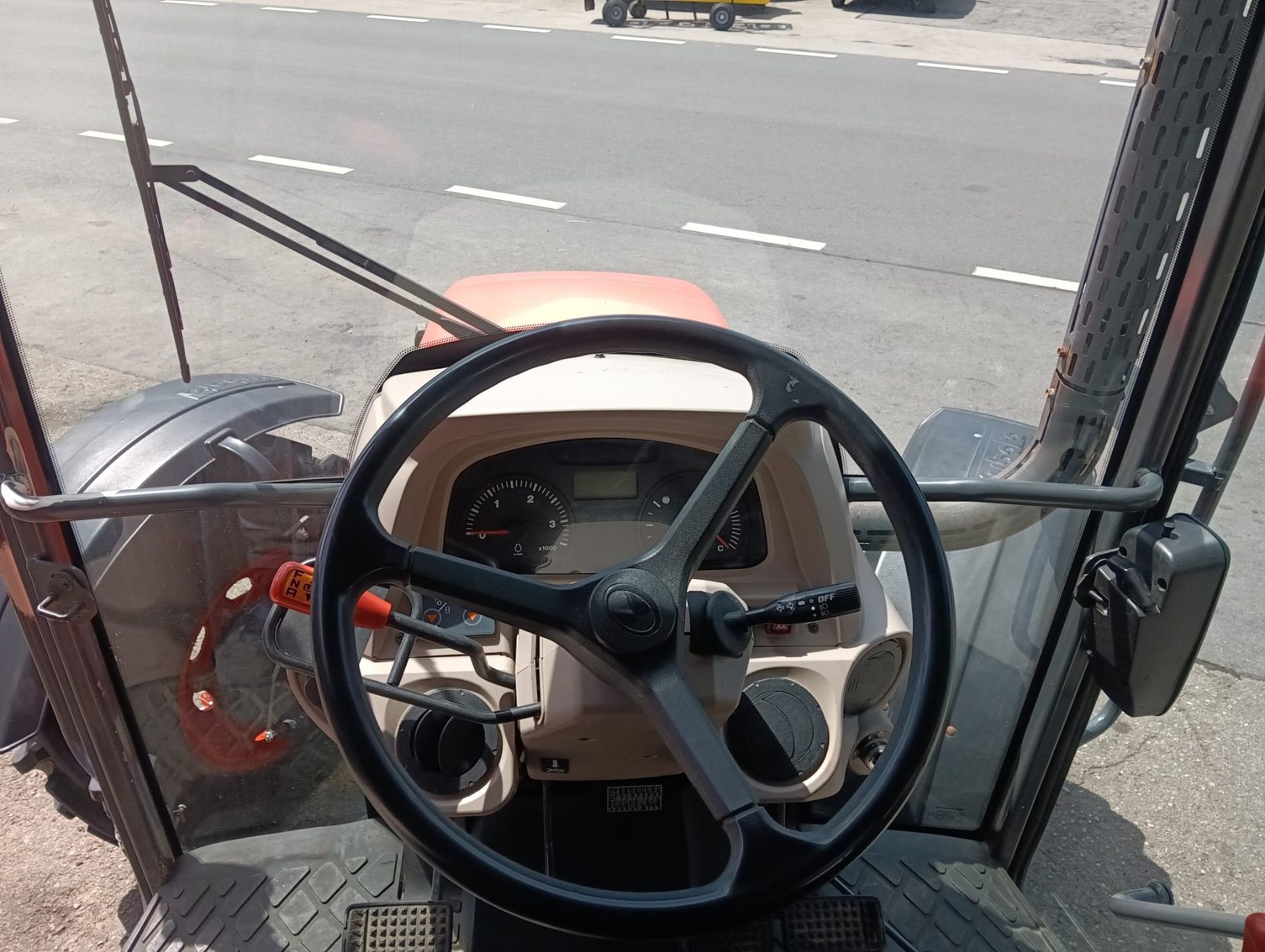 Kubota Tracteurs: Traktor Kubota M6040 – D'occasion à Ricken SG par KamServ18 5