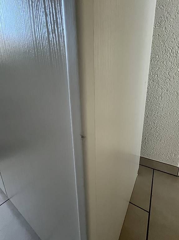 Schränke: Kleiderschrank – Gebraucht aus Rickenbach SO von MrsBettyBoop 1
