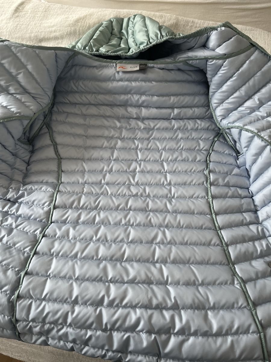 Kjus Giacche: Kijus, Neue wunderschöne Jacke mint 38 – Nuovo e nell'imballaggio originale da Aesch BL venduto da shuja01 1