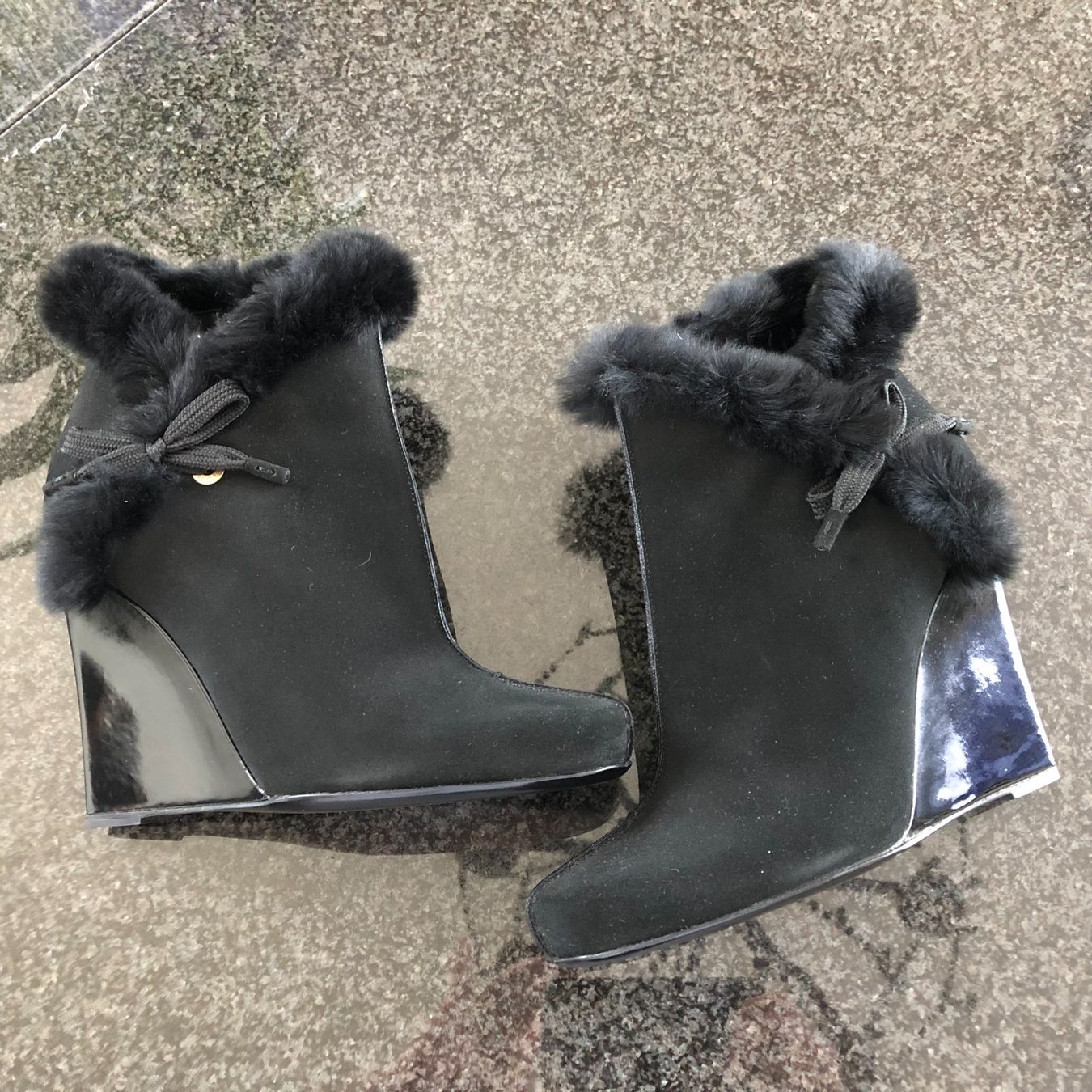 Louis Vuitton Scarpe da donna: Magnifiques bottines "Louis Vuitton", 39 – Nuovo e nell'imballaggio originale da Lausanne venduto da videofun 2