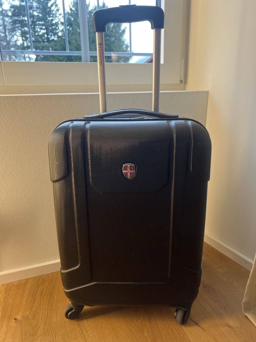Valises de voyage: Kabinengepäck Ellehammer – D'occasion à Goldau par car_8v8h