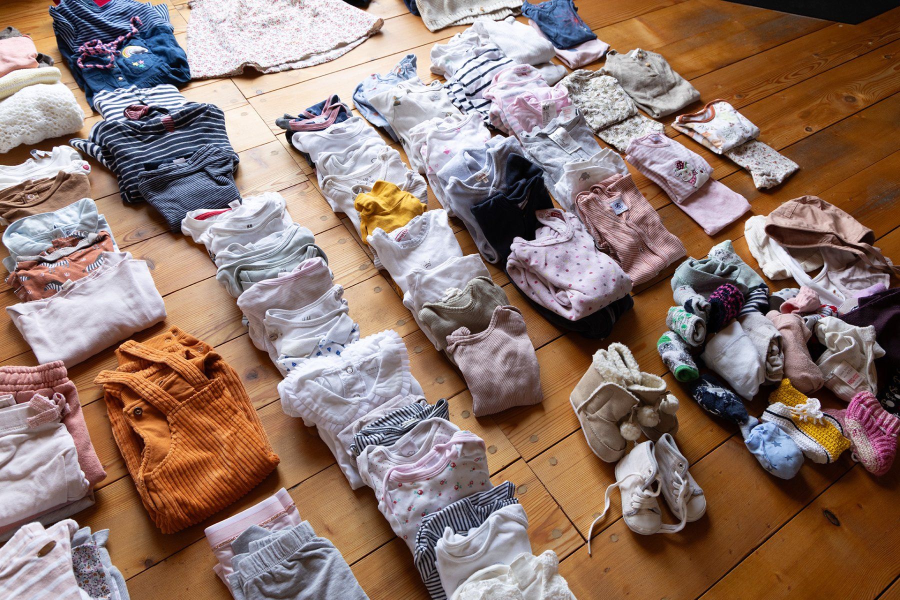 Lotti & Set di vestiti: Schönes Kleiderpaket Gr. 68 – Usato da Ennetbürgen venduto da JWBT 5
