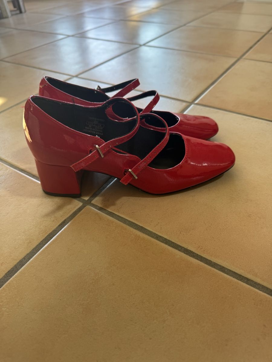 Pull&Bear Scarpe da donna: maryjane rouge taille 38 – Usato da Lonay venduto da nei_79jc